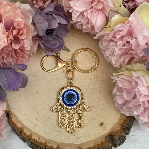 Bohemian Crystal Hamsa Hand with Evil Eye Keychain - Picture 7 of 15